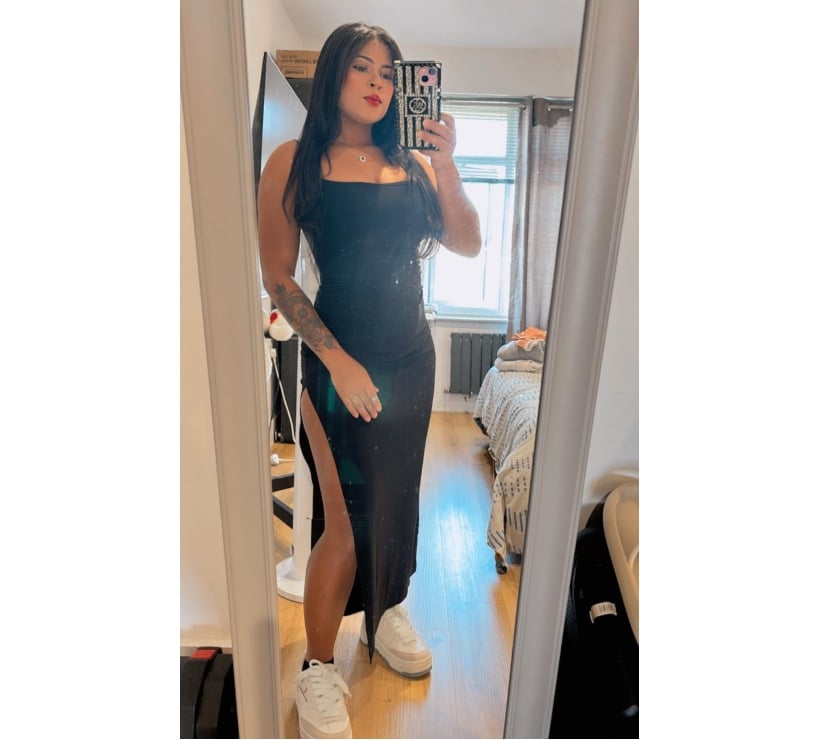 Hot Latina just arrived in Hammersmith