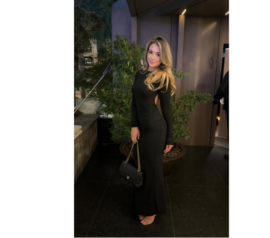 LARISSA BRASILEIRA❤️PARTY🥂NO RUSH